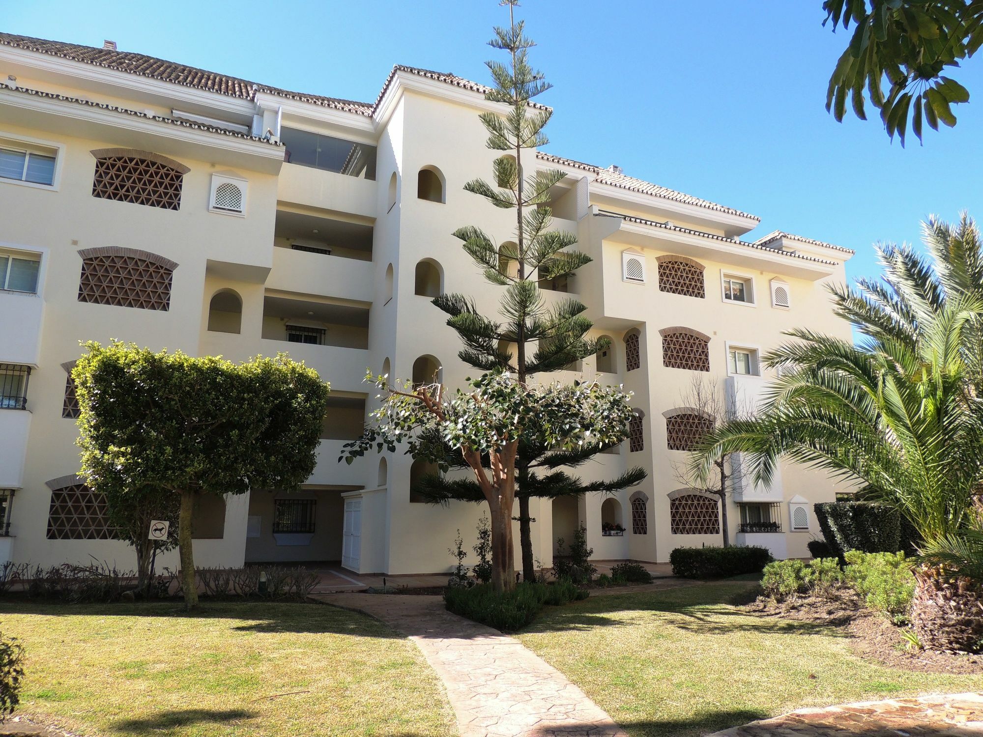 Hacienda Playa Apartment Marbella Exterior photo