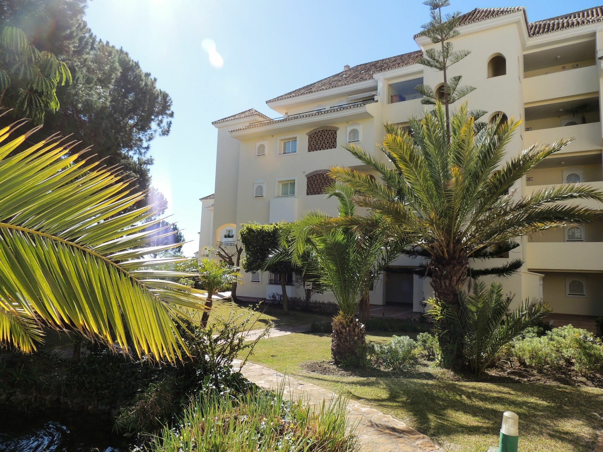 Hacienda Playa Apartment Marbella Exterior photo